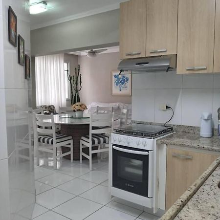 Apartamento completo na calçada da praia Appartement Guarujá Buitenkant foto