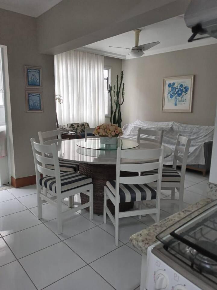 Apartamento completo na calçada da praia Appartement Guarujá Buitenkant foto
