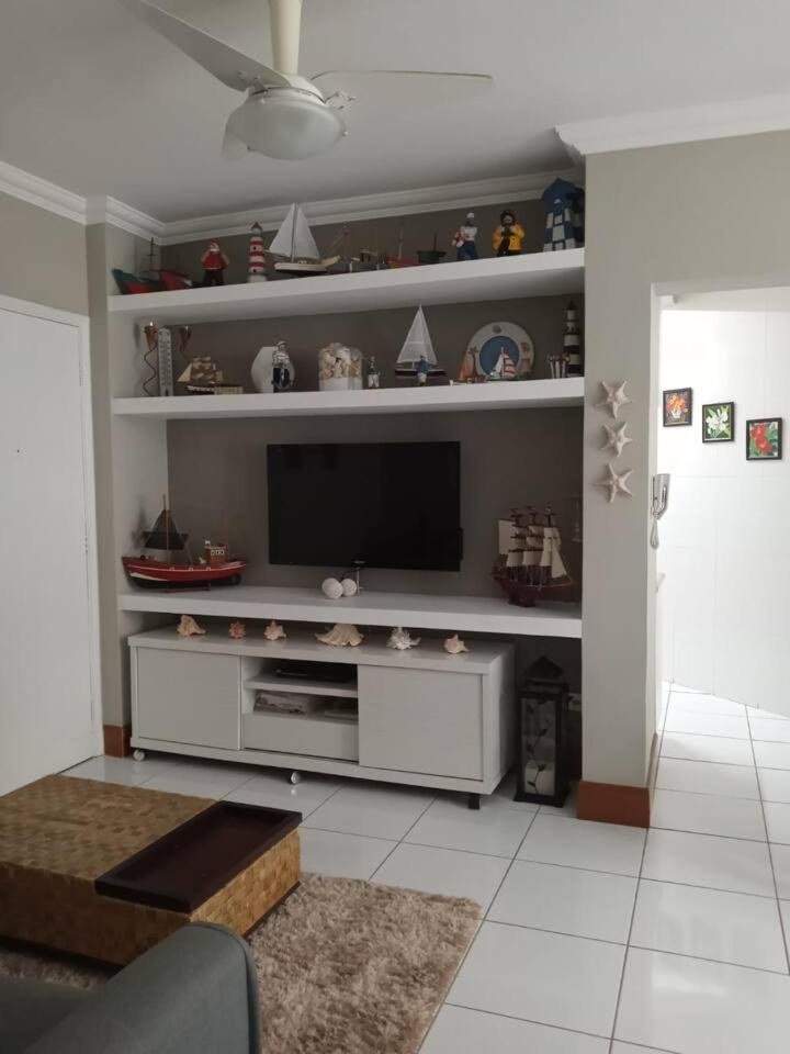 Apartamento completo na calçada da praia Appartement Guarujá Buitenkant foto