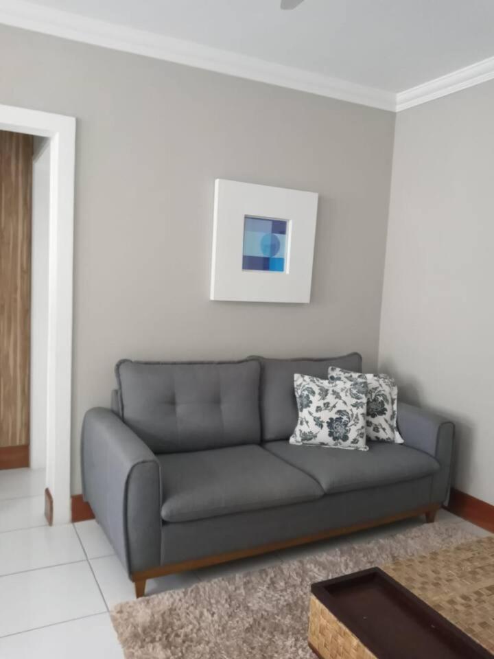 Apartamento completo na calçada da praia Appartement Guarujá Buitenkant foto