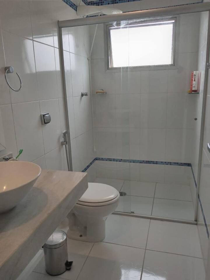 Apartamento completo na calçada da praia Appartement Guarujá Buitenkant foto